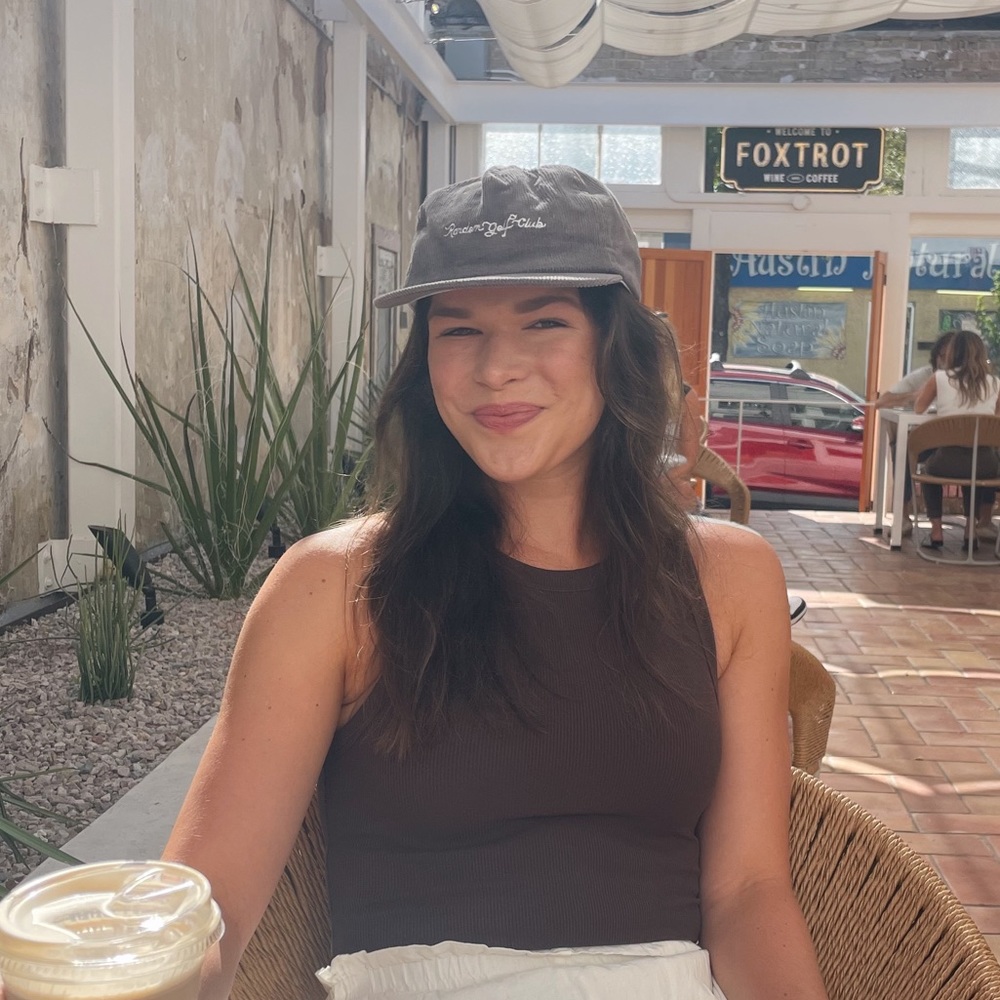 Meet your Posher, Caroline